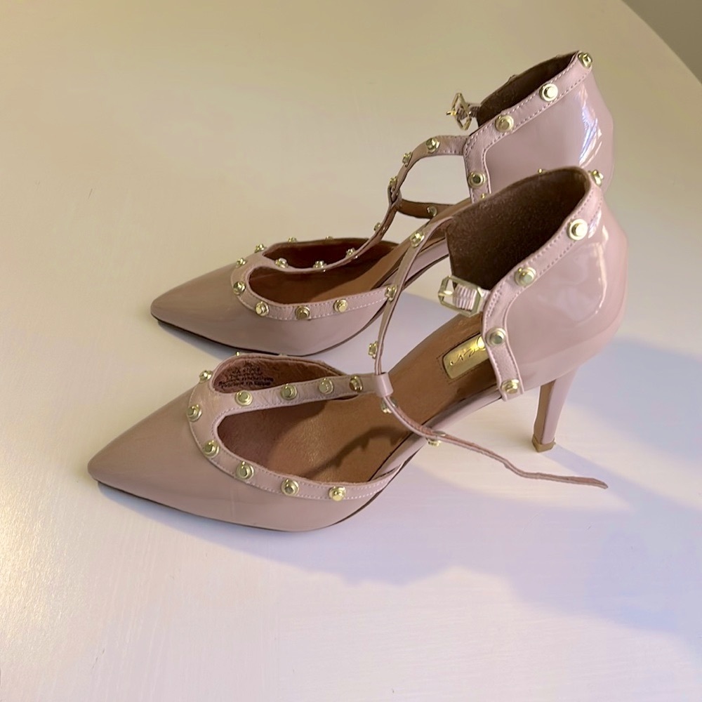 HALOGEN T-STRAP HEELS